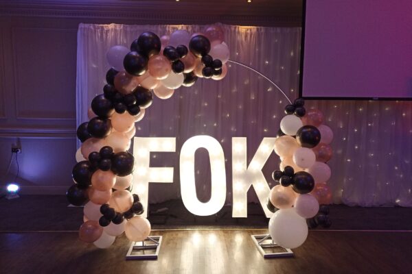 FOK-Balloon-arch